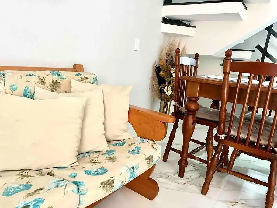 Triplex Moderno Villa Cabo Frio 0*,